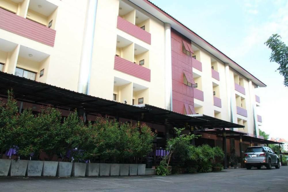 Chiangmai S.P. Hotel Chiang Mai Exterior photo